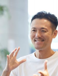 仲 崇